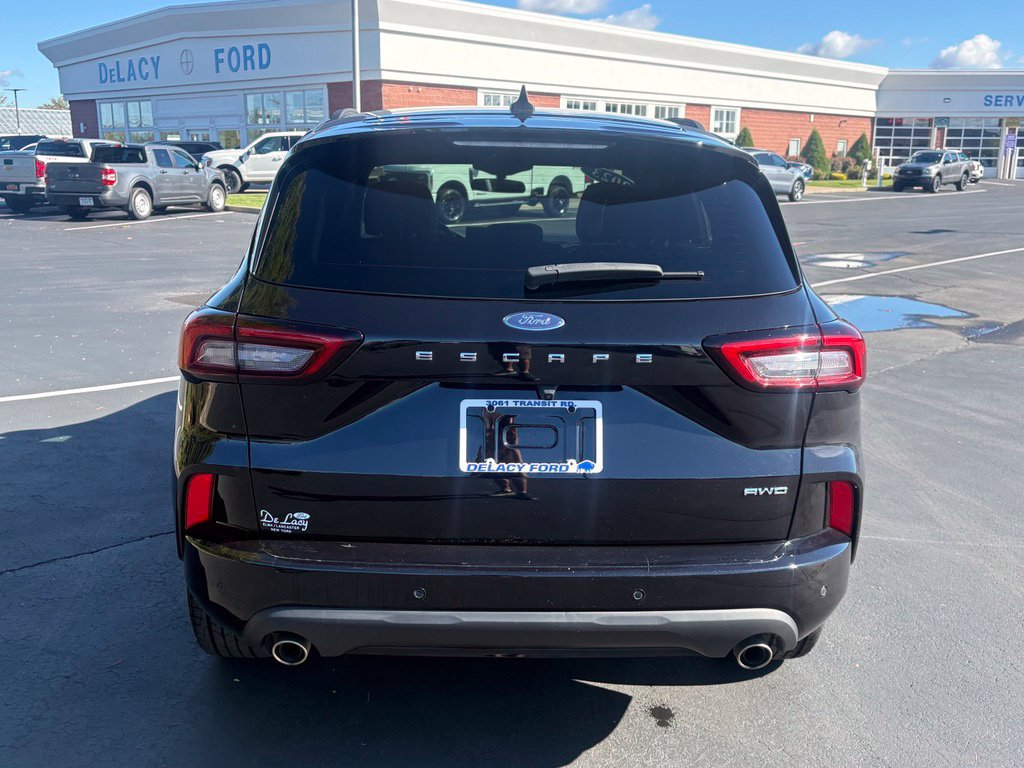 Used 2023 Ford Escape ST-Line w/ Tech Pack #1 AWD/4WD image 6