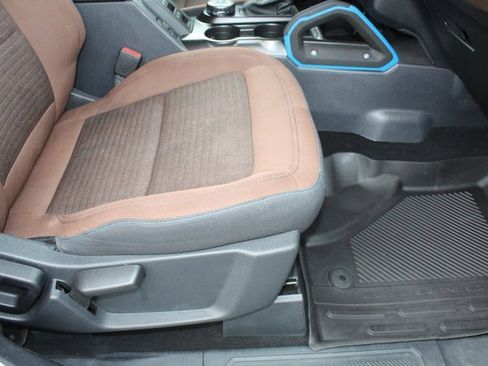 Used 2022 Ford Bronco Outer Banks image 17