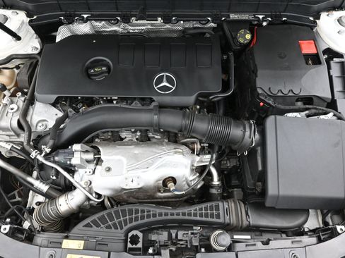 Used 2020 Mercedes-Benz GLB 250 image 26