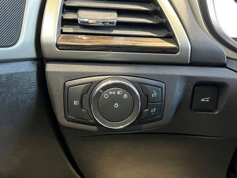 Used 2014 Ford Fusion SE w/ Equipment Group 202A image 17