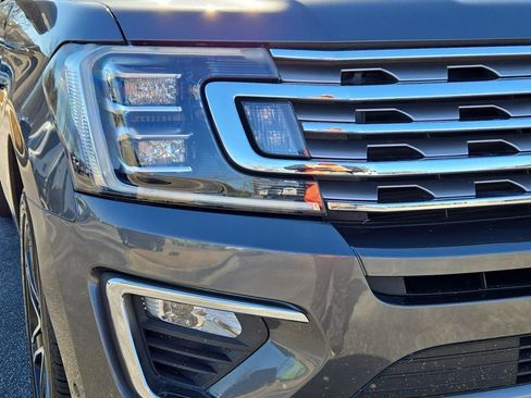 Used 2019 Ford Expedition Max Limited w/ Special Edition Package image 3