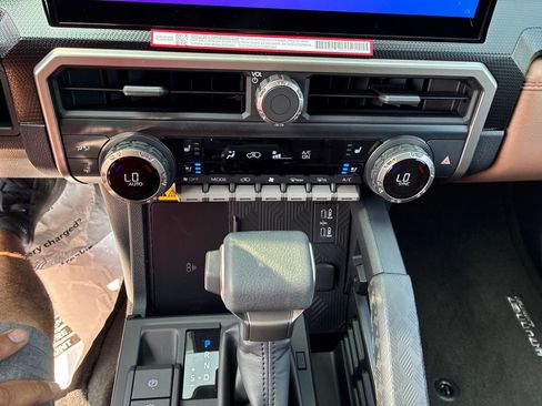 New 2026 Toyota 4Runner Limited AWD/4WD image 22