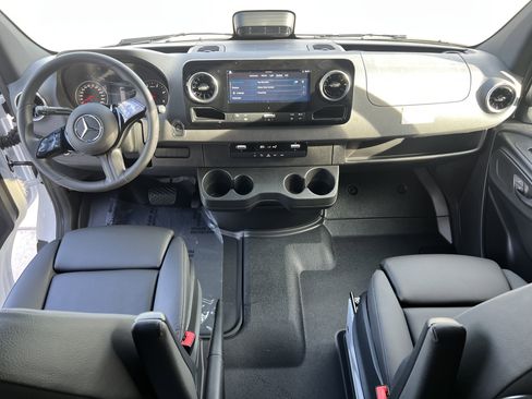 New 2026 Mercedes-Benz Sprinter 2500 image 16