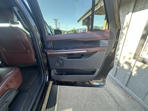 Used 2024 Ford Expedition Max Limited AWD/4WD image 49
