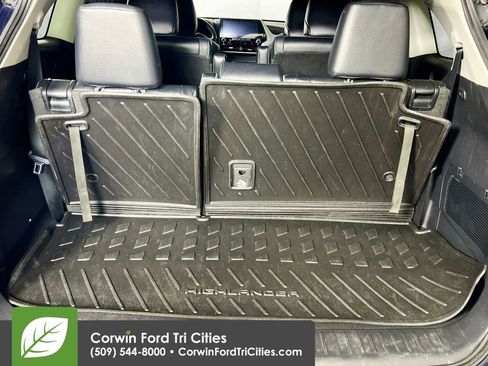 Used 2021 Toyota Highlander Platinum AWD/4WD image 15
