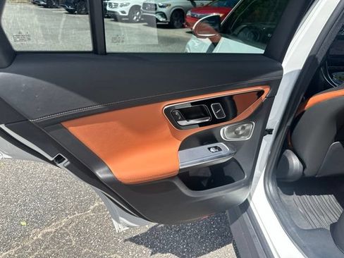 Certified 2026 Mercedes-Benz GLC 300 4MATIC image 10