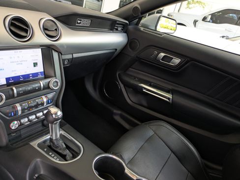 Used 2020 Ford Mustang Premium RWD image 17