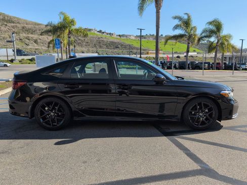 Used 2025 Honda Civic Sport image 6