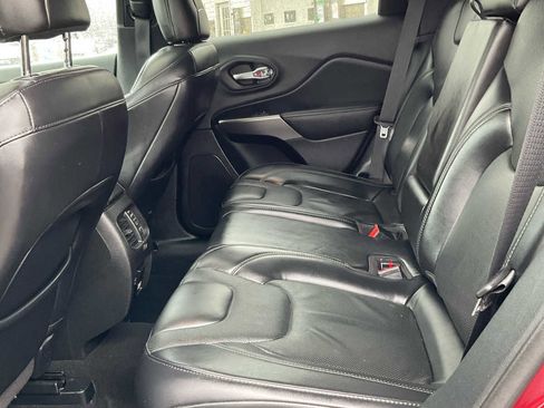 Used 2021 Jeep Cherokee Limited image 46