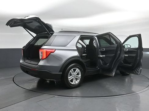 Certified 2022 Ford Explorer XLT w/ Class IV Trailer Tow Package AWD/4WD image 59