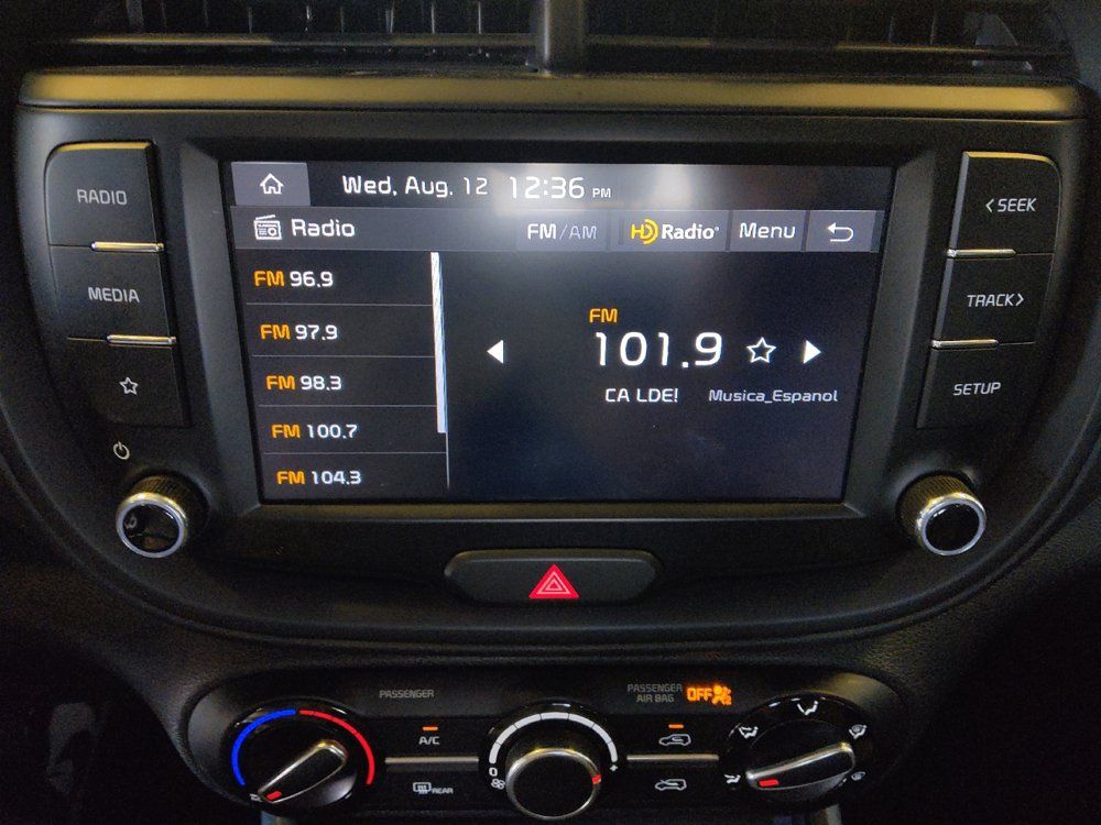Used 2023 Kia Soul LX w/ Option Group 015 FWD image 25