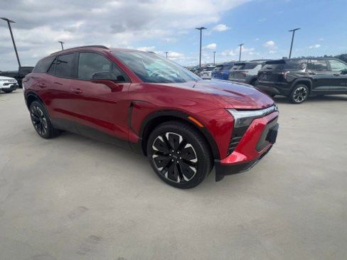 Used 2024 Chevrolet Blazer EV RS image 2