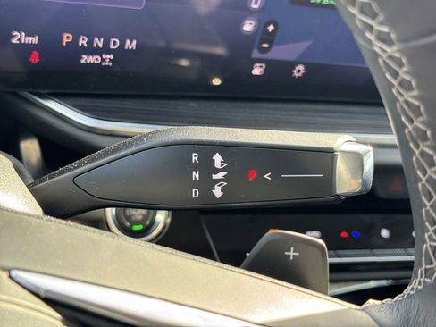 Used 2025 Buick Envision Preferred image 26