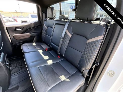 Used 2023 GMC Canyon Denali AWD/4WD image 6