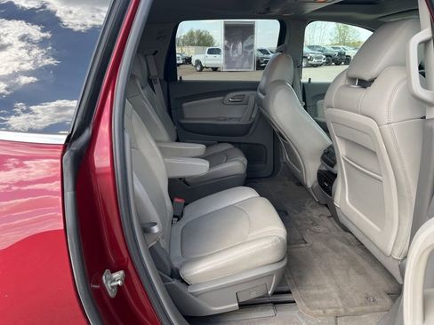 Used 2010 Chevrolet Traverse LT w/ Personal Connectivity Package AWD/4WD image 23