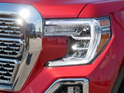 Used 2021 GMC Sierra 1500 Denali w/ Denali Ultimate Package AWD/4WD image 16