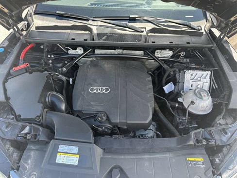 Used 2023 Audi Q5 2.0T Premium w/ Convenience Package AWD/4WD image 28