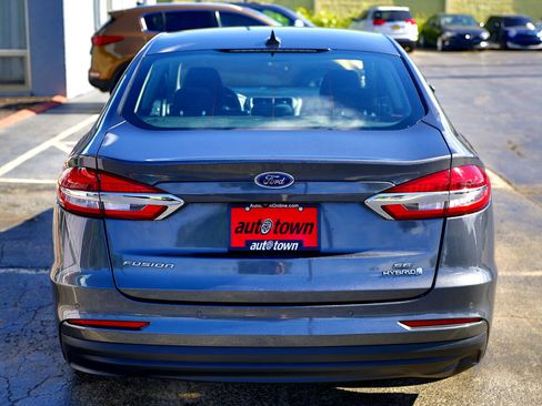 Used 2019 Ford Fusion SE image 14