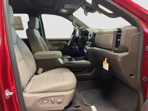 New 2026 GMC Sierra 2500 SLT w/ SLT Convenience Package image 16