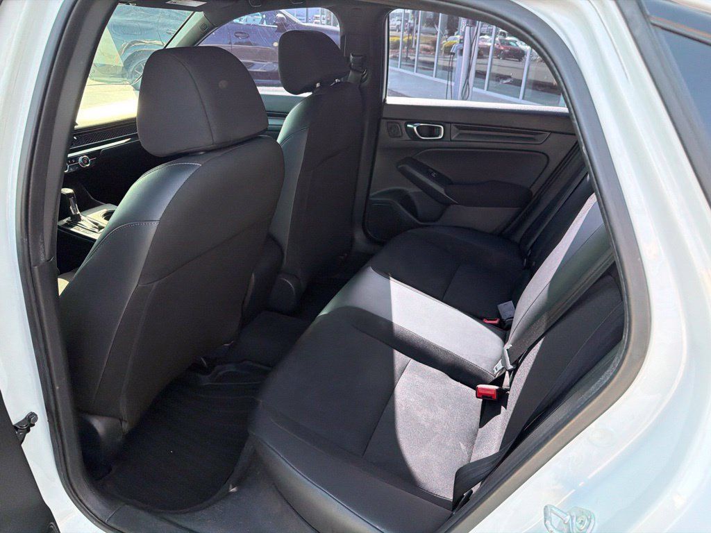 Used 2023 Honda Civic Sport image 26