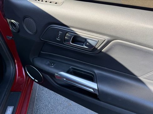 Used 2020 Ford Mustang Premium image 29