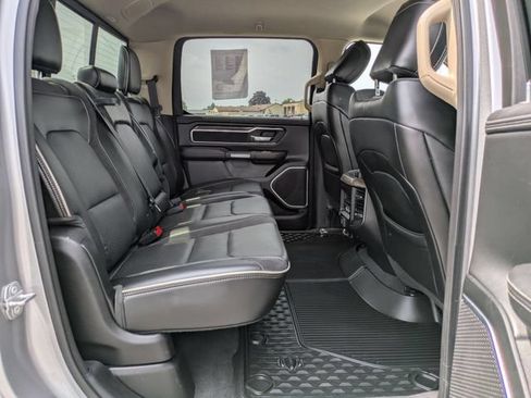 Used 2019 RAM 1500 Laramie AWD/4WD image 21
