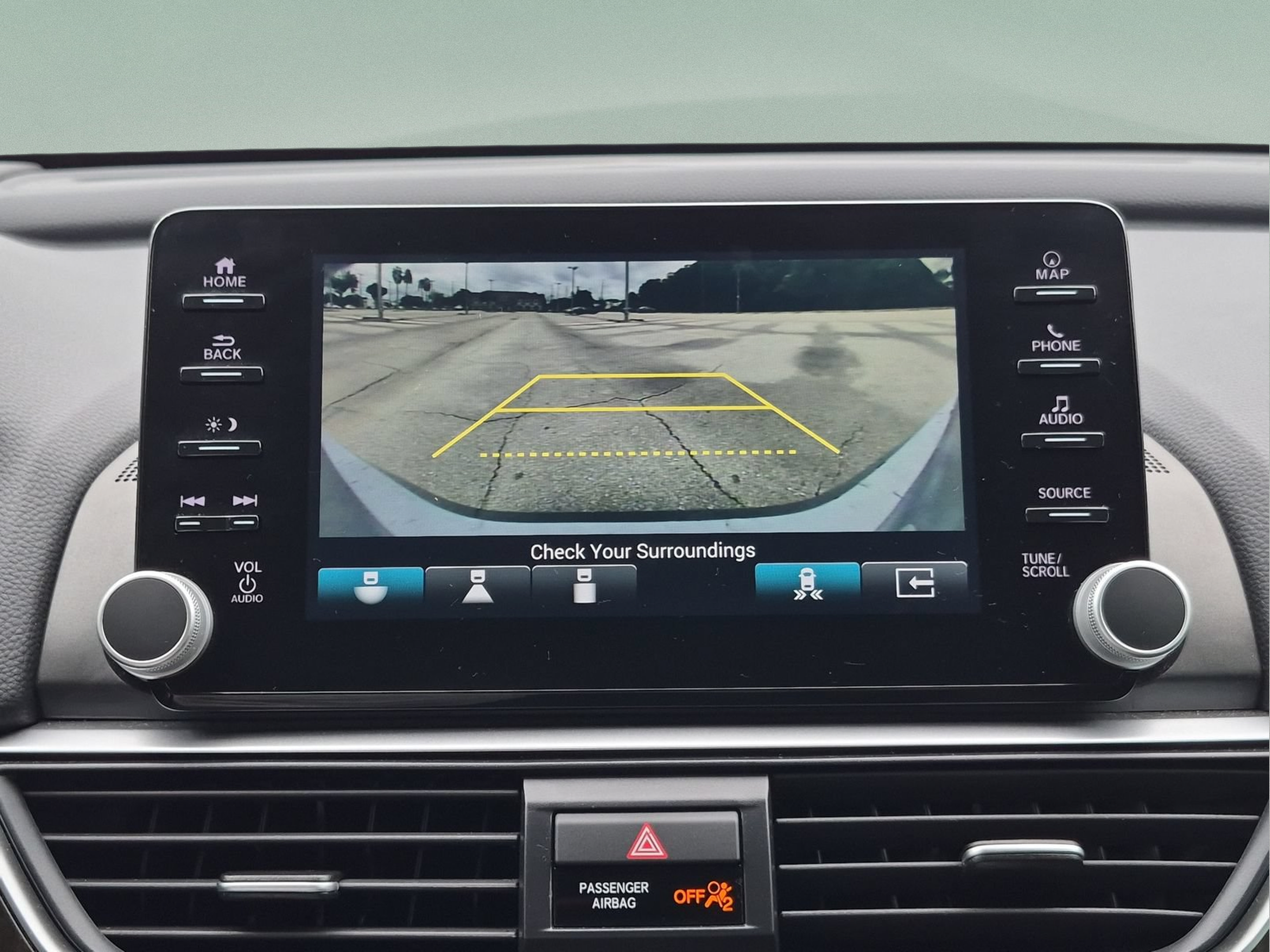 Used 2021 Honda Accord Touring image 25