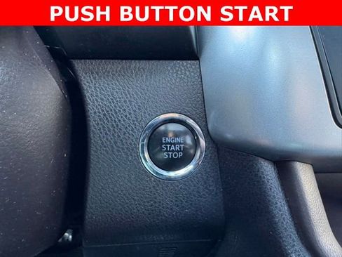 Used 2019 Toyota Highlander Limited image 31