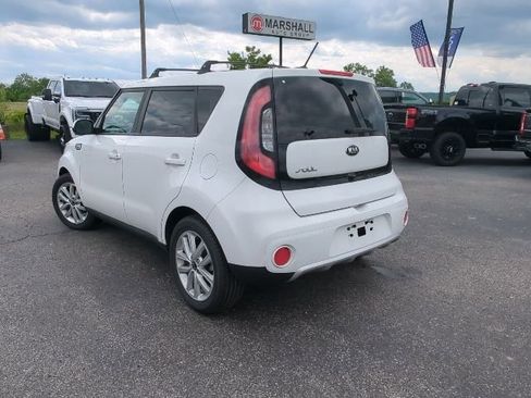 Used 2017 Kia Soul + FWD image 25