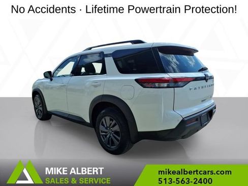 Used 2023 Nissan Pathfinder SV AWD/4WD image 5