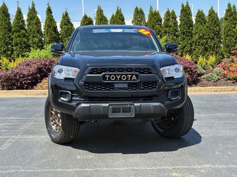 Used 2023 Toyota Tacoma 4x4 Double Cab w/ Trail Edition image 5