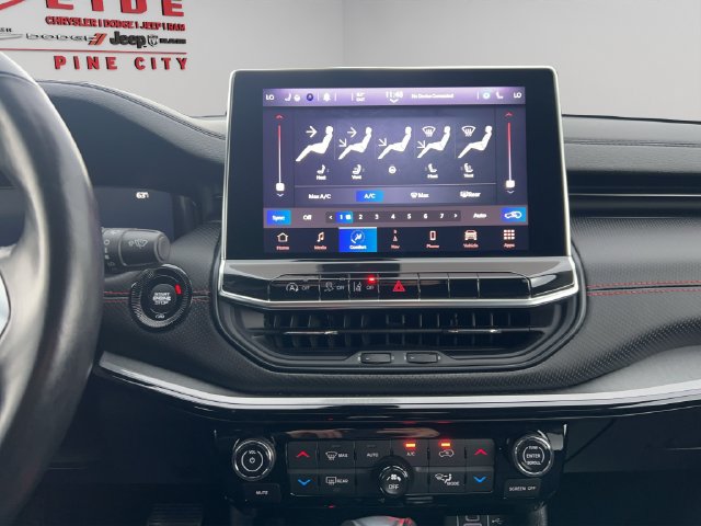Used 2022 Jeep Compass Trailhawk w/ Trailhawk Elite Group AWD/4WD image 21