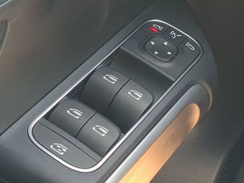 Certified 2024 Mercedes-Benz EQB 250+ image 10