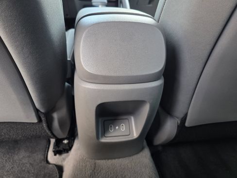 Certified 2025 Hyundai Elantra Sport FWD image 17