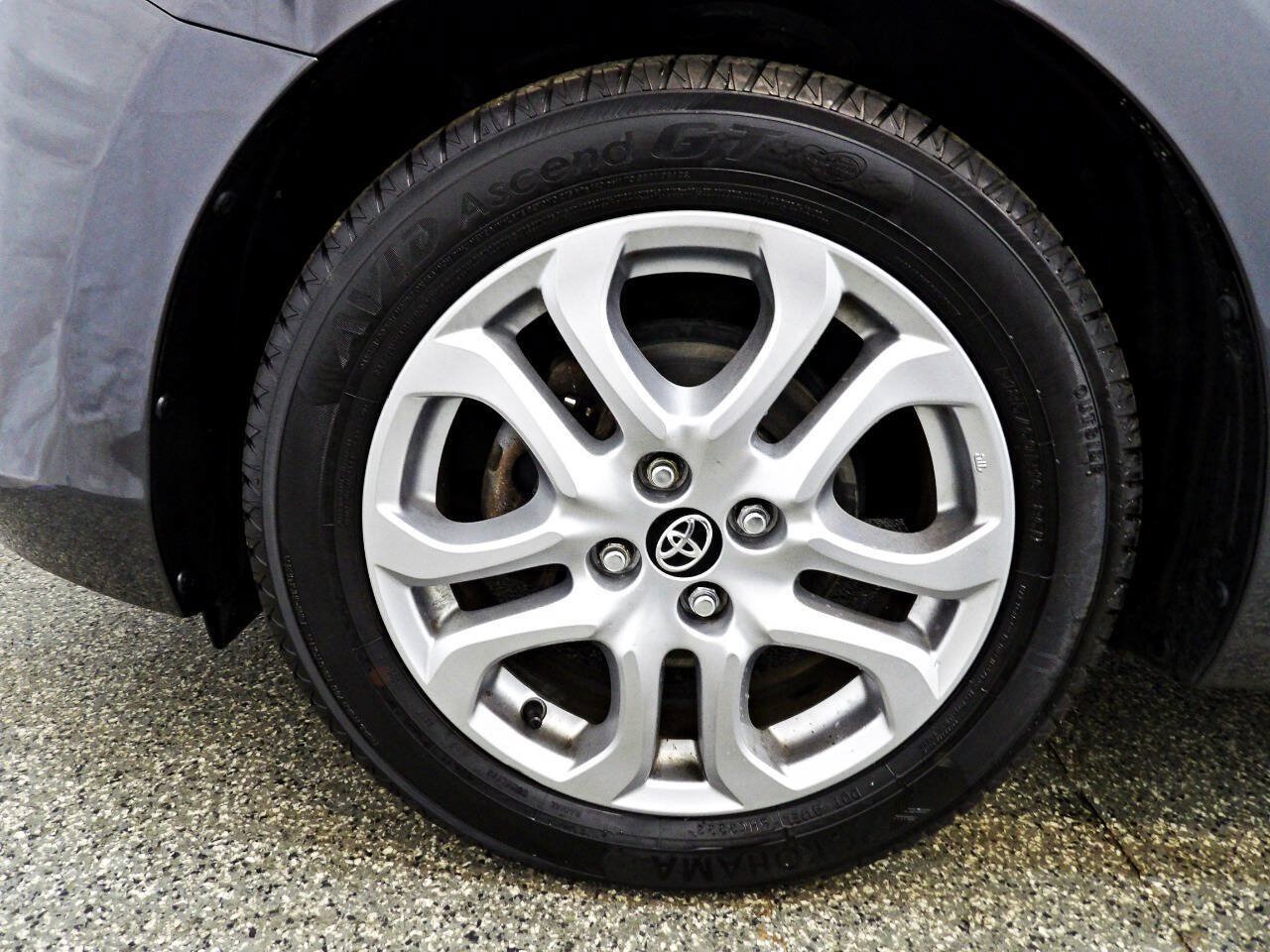 Used 2017 Toyota Yaris iA FWD image 18