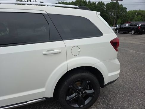 Used 2018 Dodge Journey Crossroad AWD/4WD image 32