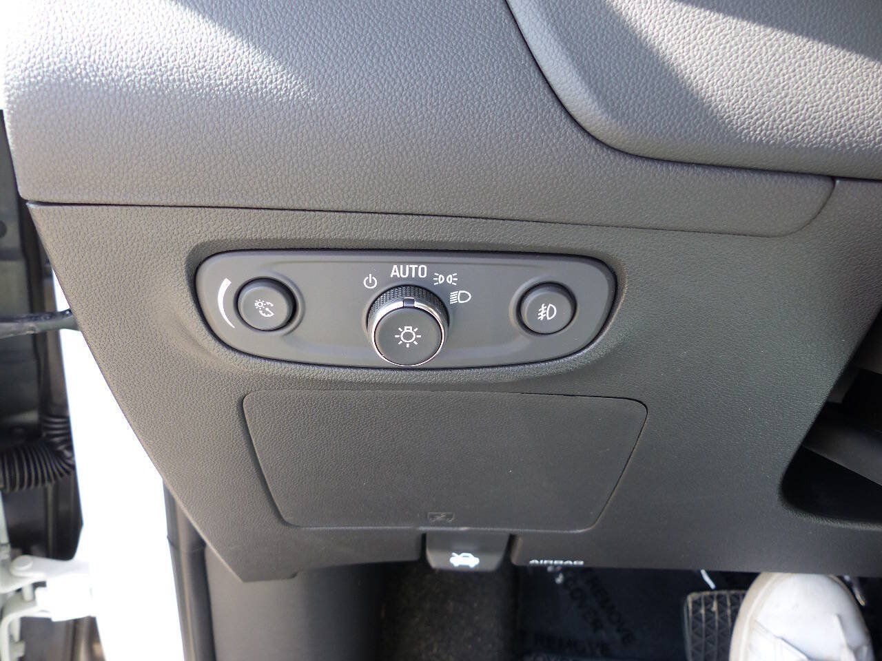 Used 2023 Buick Encore GX Select FWD image 22