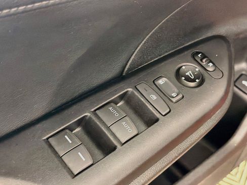 Used 2019 Honda Civic EX-L image 24
