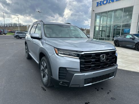 New 2026 Honda Pilot Elite image 2
