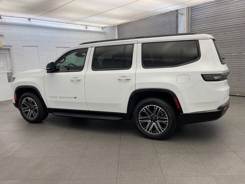 New 2026 Jeep Grand Wagoneer L 2WD image 6