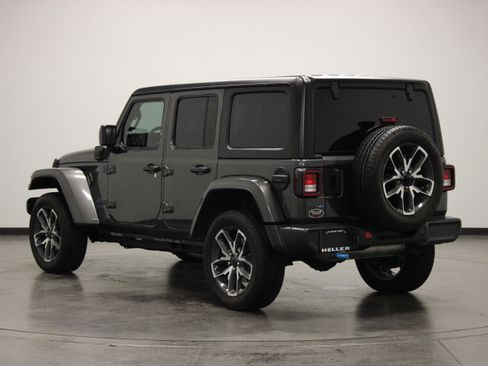 Used 2024 Jeep Wrangler Unlimited AWD/4WD image 6