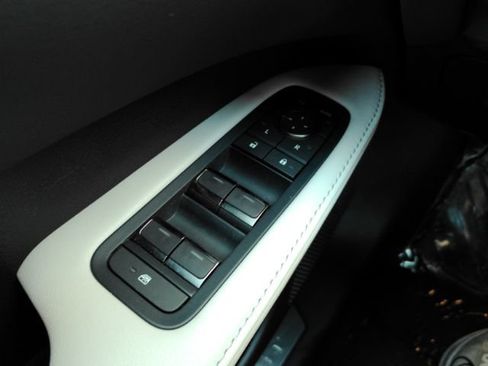Used 2023 Lexus RX 350 Premium w/ Accessory Package (Z1) FWD image 33