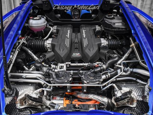 Used 2025 Lamborghini Revuelto image 55