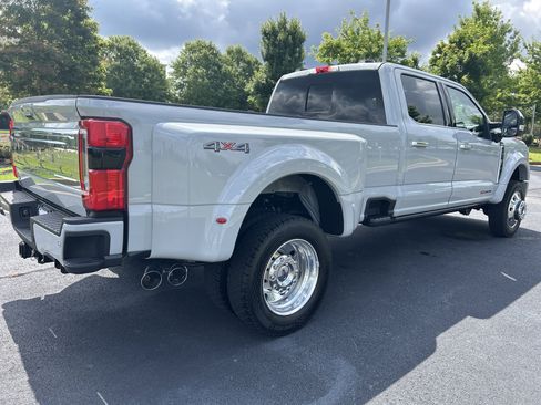 Used 2026 Ford F450 Platinum w/ Platinum Plus Package AWD/4WD image 9