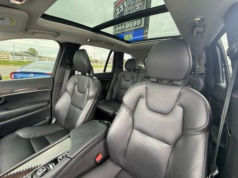 Used 2018 Volvo XC90 T6 Momentum w/ Convenience Package image 13