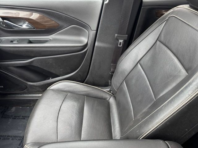 Used 2019 GMC Terrain Denali w/ Advanced Safety Package AWD/4WD image 26
