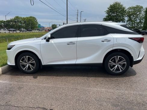 Used 2026 Lexus RX 350 Premium w/ Convenience Package AWD/4WD image 2