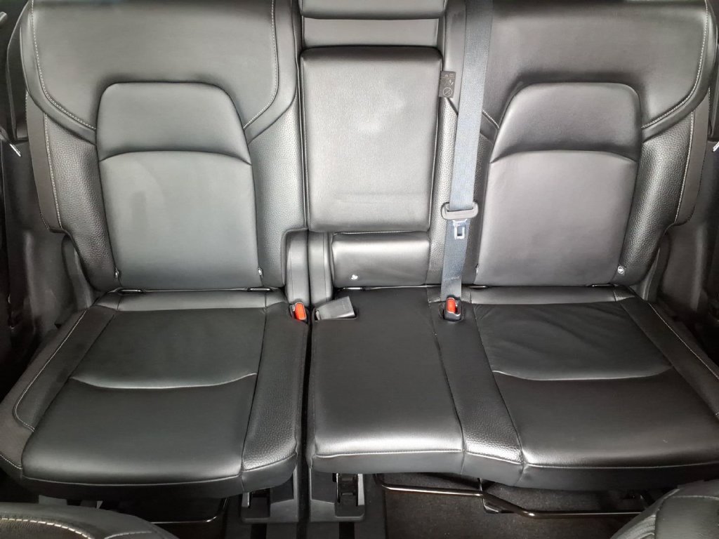 Used 2023 Nissan Pathfinder SL FWD image 17