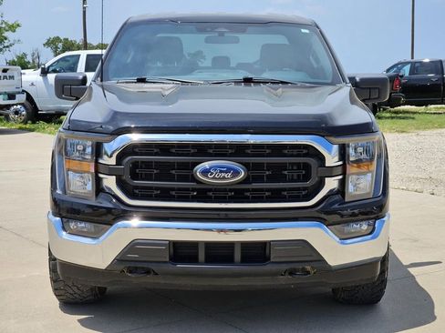 Used 2023 Ford F150 XLT image 2