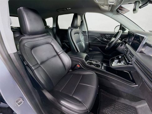 Used 2022 Lincoln Corsair AWD w/ Equipment Group 101A image 28